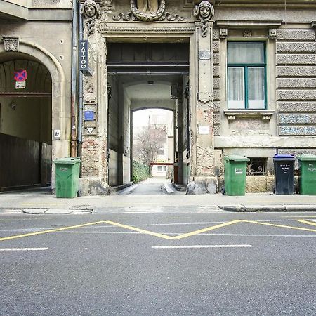 Studio Mg Zagreb Luaran gambar