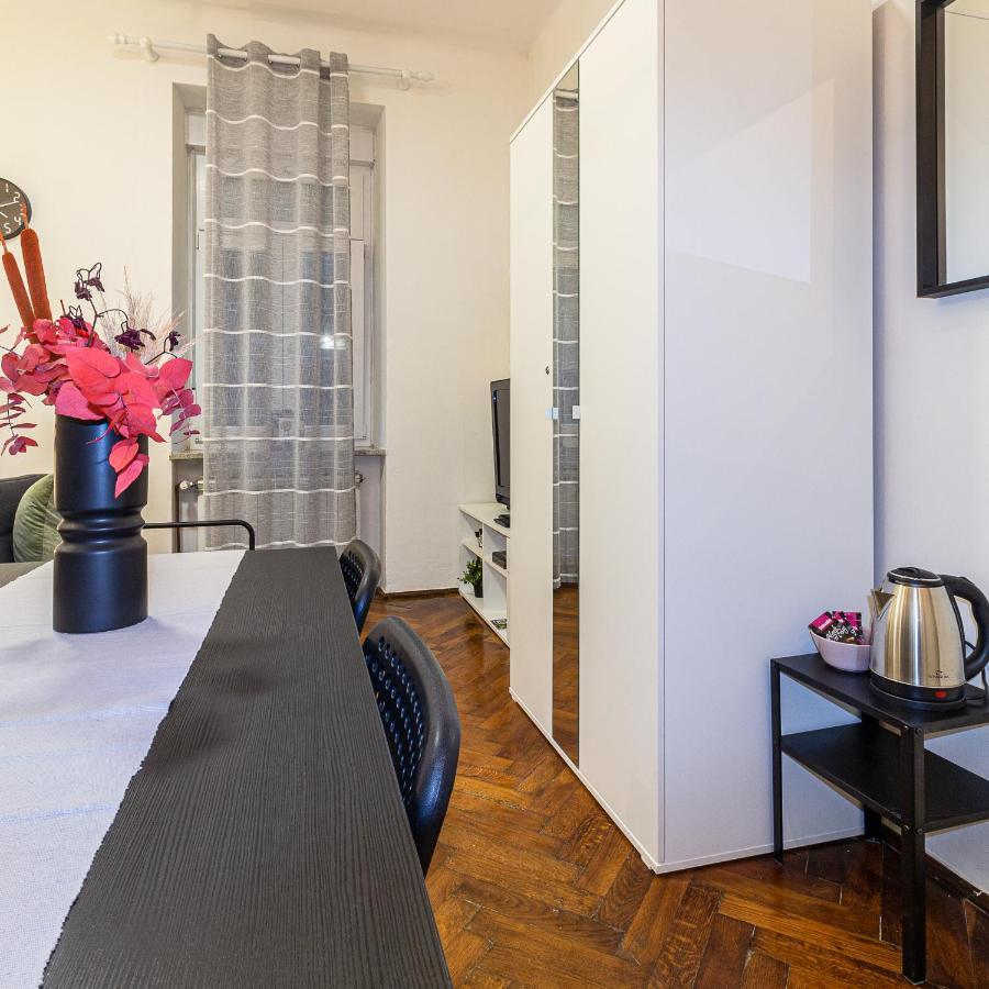 Studio Mg Zagreb Luaran gambar