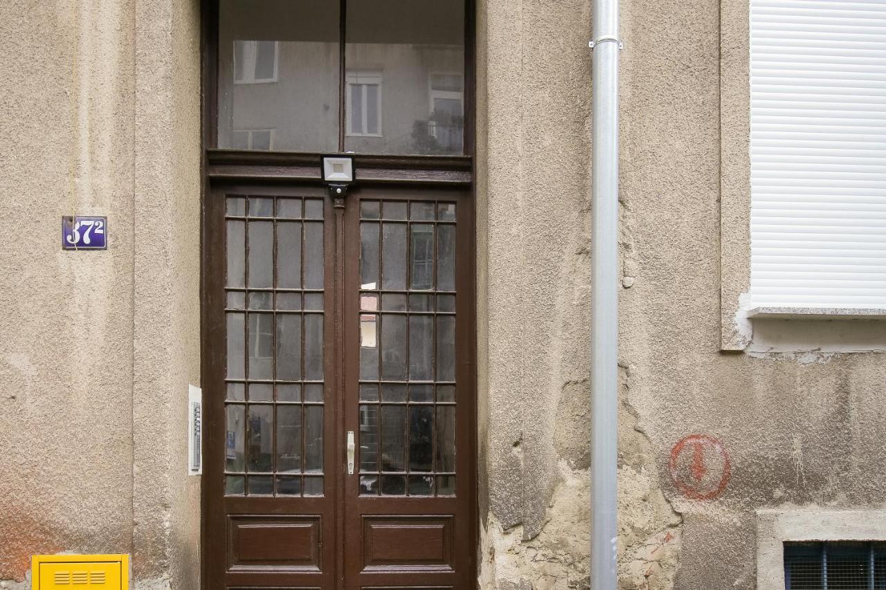 Studio Mg Zagreb Luaran gambar